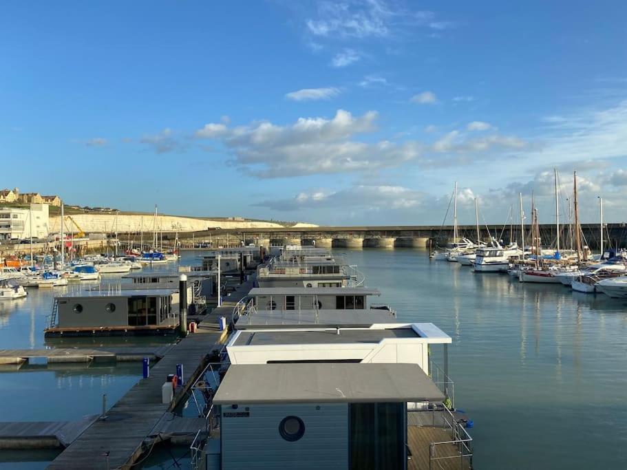 Seascape - Floating Home At Brighton Marina With Free Parking Ngoại thất bức ảnh