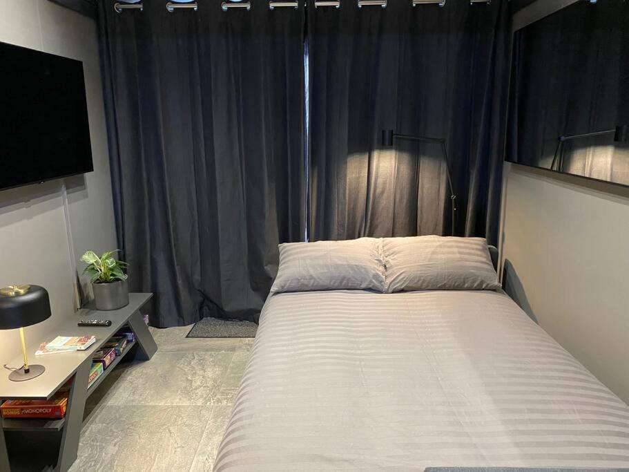 Seascape - Floating Home At Brighton Marina With Free Parking Ngoại thất bức ảnh